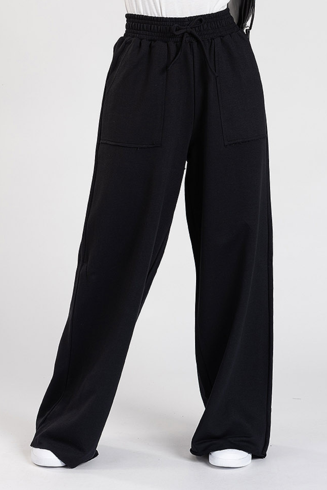 Calça Moletom Wide Leg Val Preto: Estilo Clássico e Conforto